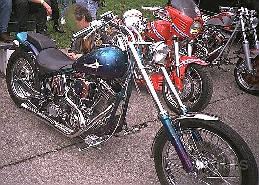 Custom 008.jpg